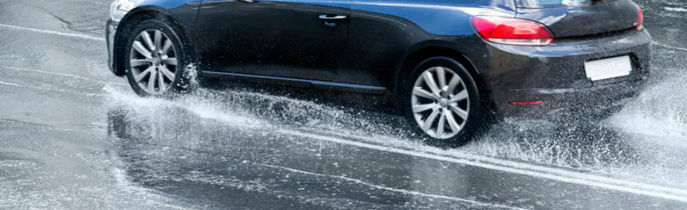 Aprenda a limpar corretamente o carro depois da chuva!
