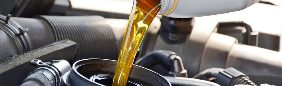 Carro com motor rodado deve usar óleo mais viscoso?